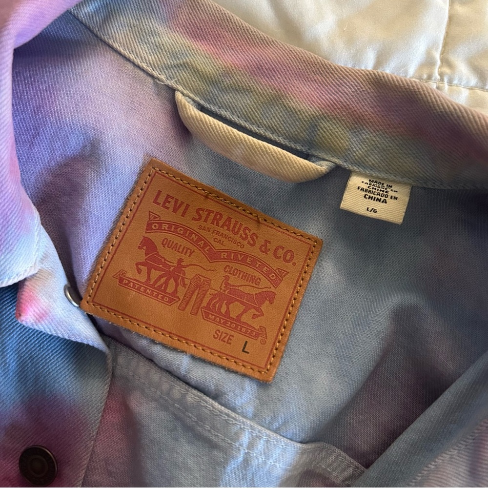 Levi’s Tie Dye Rainbow Trucker Denim Jean Jacket Size Large - Picture 4 of 6
